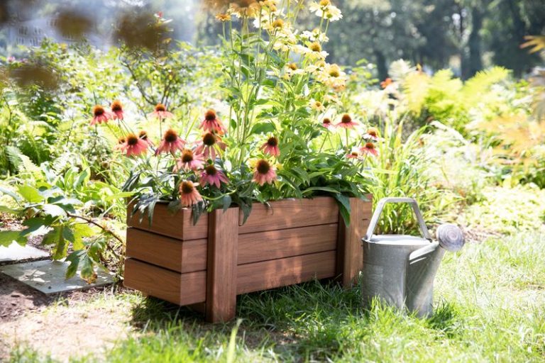 Muddy Hands Happy Kids Outdoor Experts Share How To Get Children Gardening This May