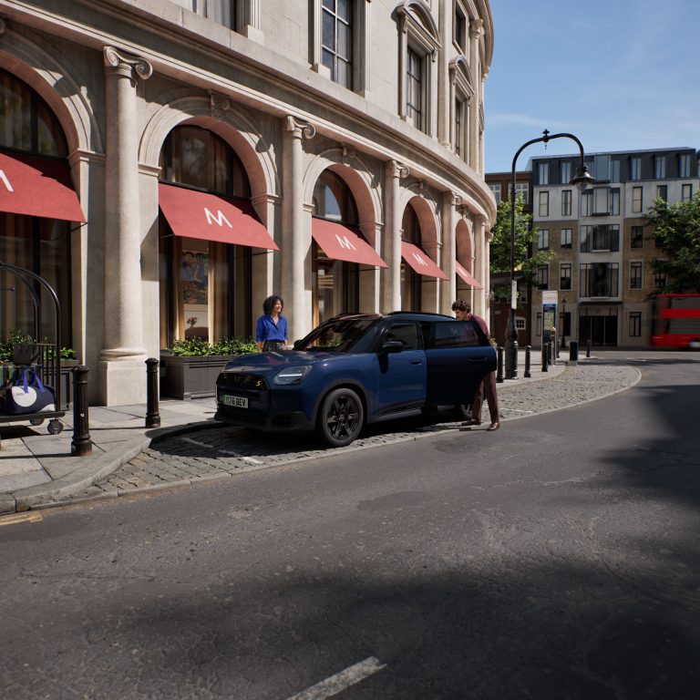 Introducing the MINI Countryman SE Midnight Edition